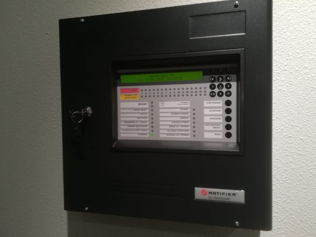Notifier NF50 brandmeldcentrale